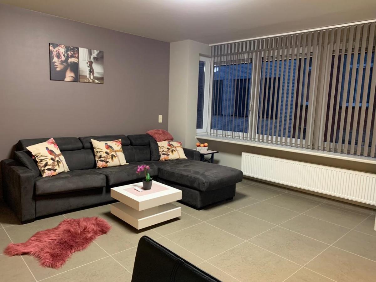Moderne Appartement Aan Zee Остенде Екстериор снимка