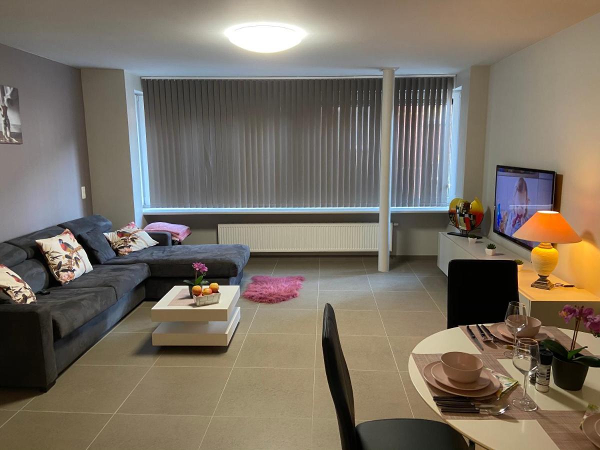 Moderne Appartement Aan Zee Остенде Екстериор снимка