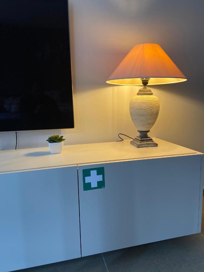 Moderne Appartement Aan Zee Остенде Екстериор снимка