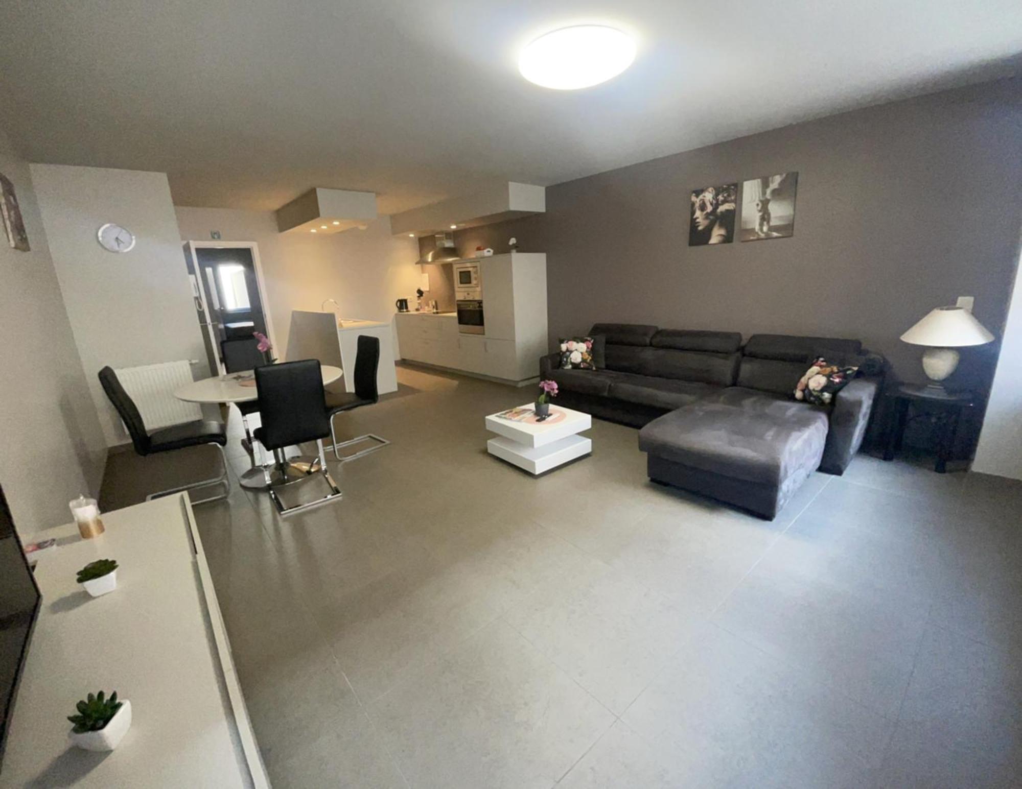 Moderne Appartement Aan Zee Остенде Екстериор снимка